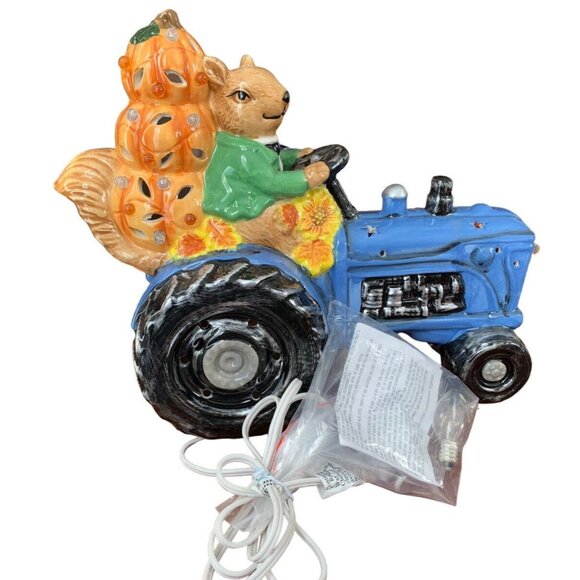Cracker Barrel Lighted Ceramic Fall Farm Tractor Squirrel Pumpkin Accent New - Picture 2 of 5